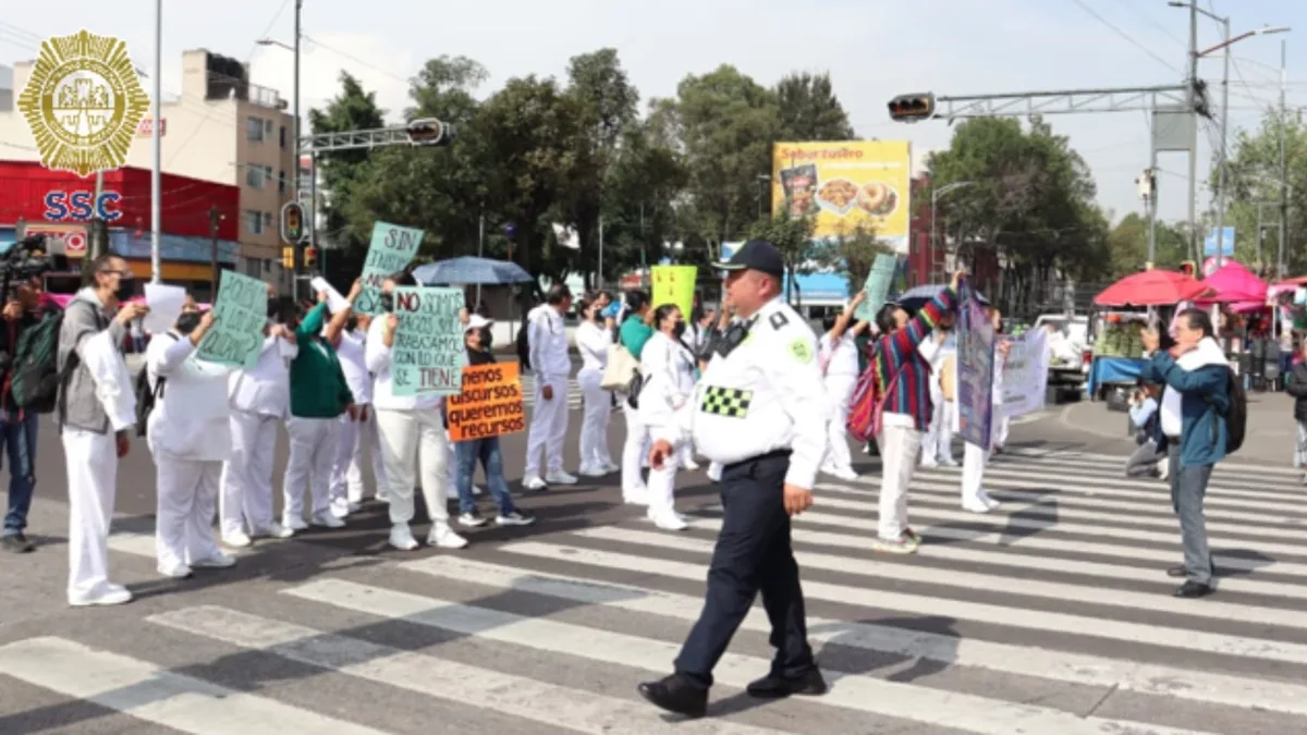 EN VIVO | Megabloqueos de transportistas hoy 31 de agosto en carreteras y avenidas de CDMX y Edomex: enfermeras del IMSS mantienen cerrada la avenida en Centro Médico
