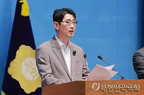 김성수, 2005년 경찰관 상대 교통사고 전력…주진우 "설명 필요"