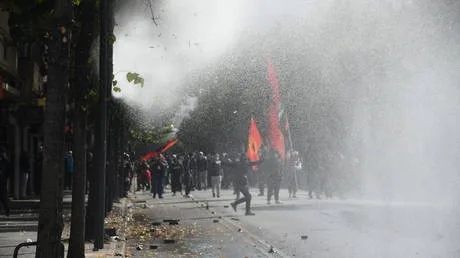 Albania’s Education Ministry torched as violent unrest grips country (VIDEOS)