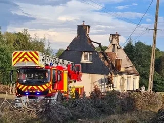 Orages : deux maisons touchées par la foudre dans le Morbihan, une septuagénaire prise en charge