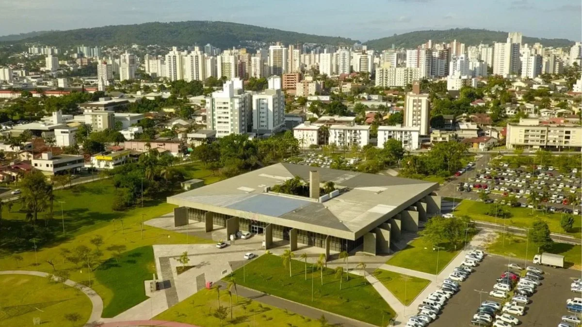 Criciúma é considerado o segundo município mais competitivo do Brasil entre cidades de 200 mil a 300 mil habitantes no ranking do CLP