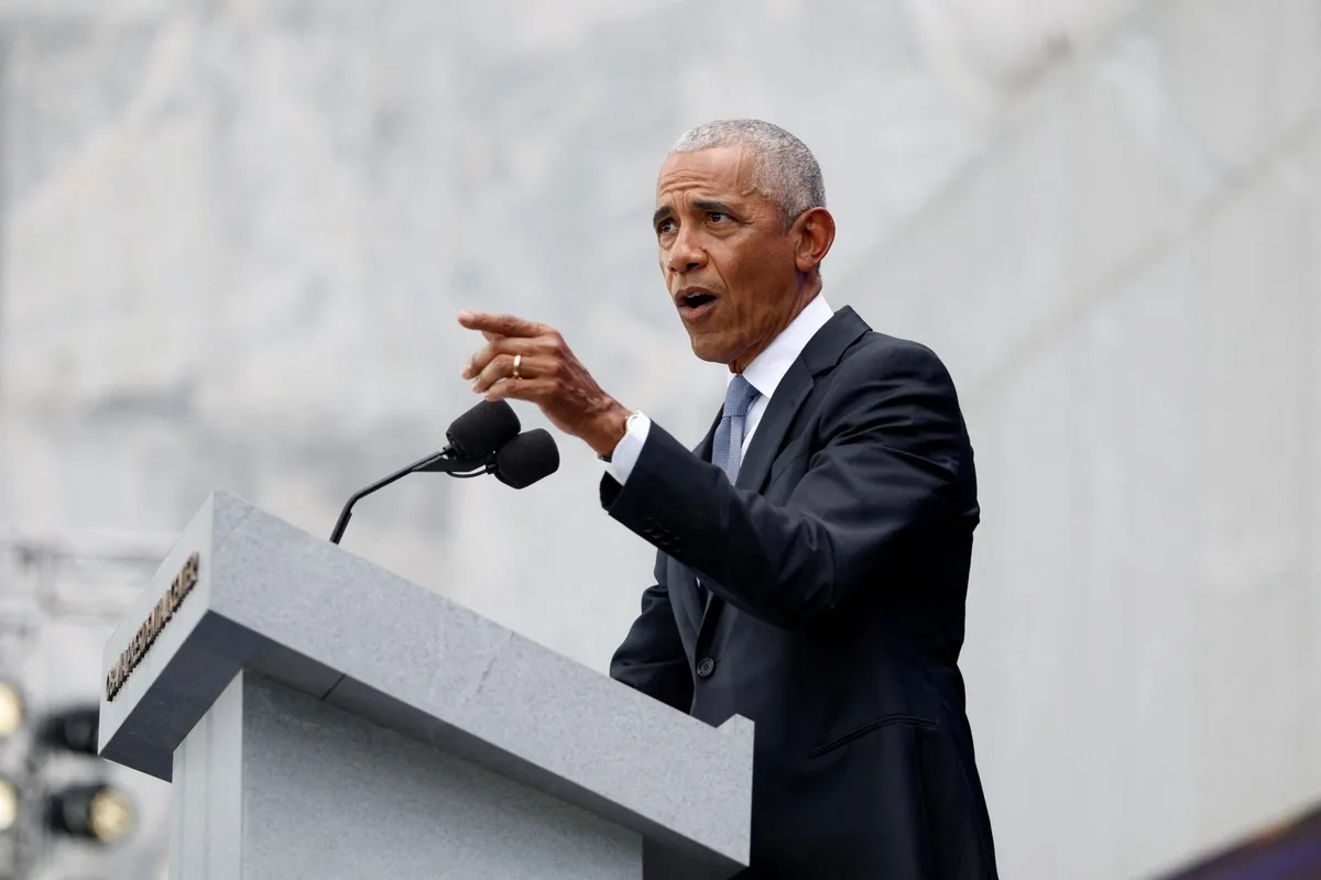 While Barack Obama urges Democrats to make AI a campaign issue, Trump downplays the need to slow development despite dire warnings