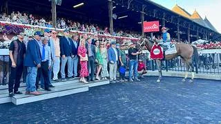 ¡Remate de infarto! Leading Chance le arrebató el Travers Stakes (G1) a Napoleón Solo en el espejo