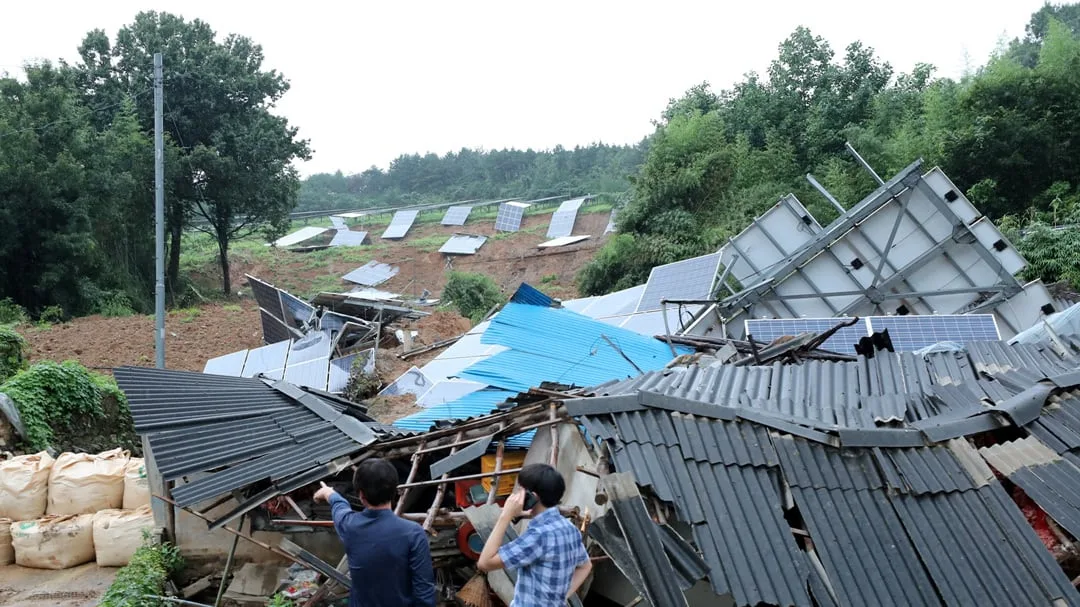 [단독] 폭우에 ‘아슬’… 山地 태양광 60% 보수 필요