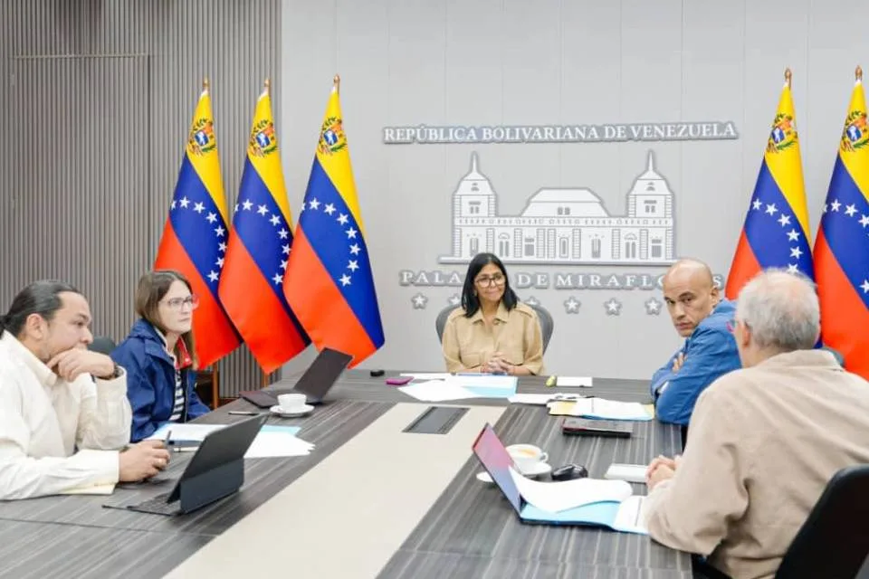 Delcy Rodríguez evalúa plan de reingeniería del Estado a días de vencer plazo de 90 días