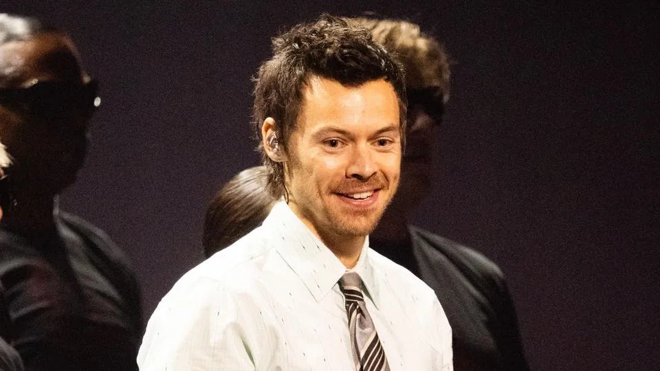 Harry Styles’s First Solo Single Reaches A New Global Peak