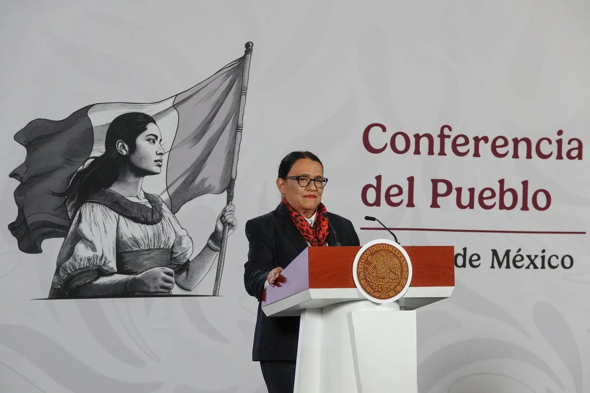 México pide a EU no deportar a mexicanos a terceros países; Segob aborda el tema con Ronald Johnson