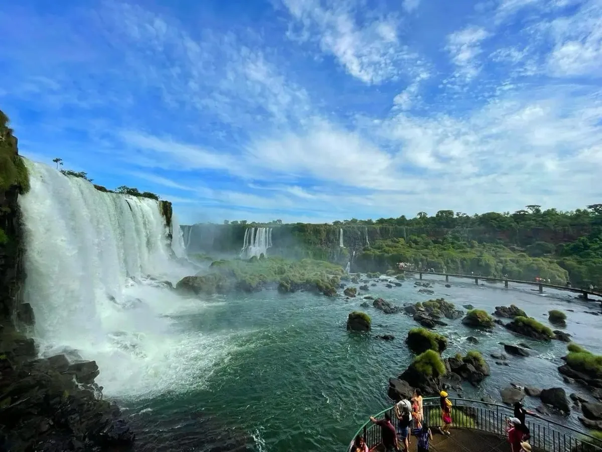 Turismo encerra primeiro semestre com retração no Paraná