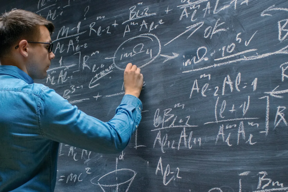 Crece la capacidad de la IA para resolver problemas científicos, según investigadores del MIT