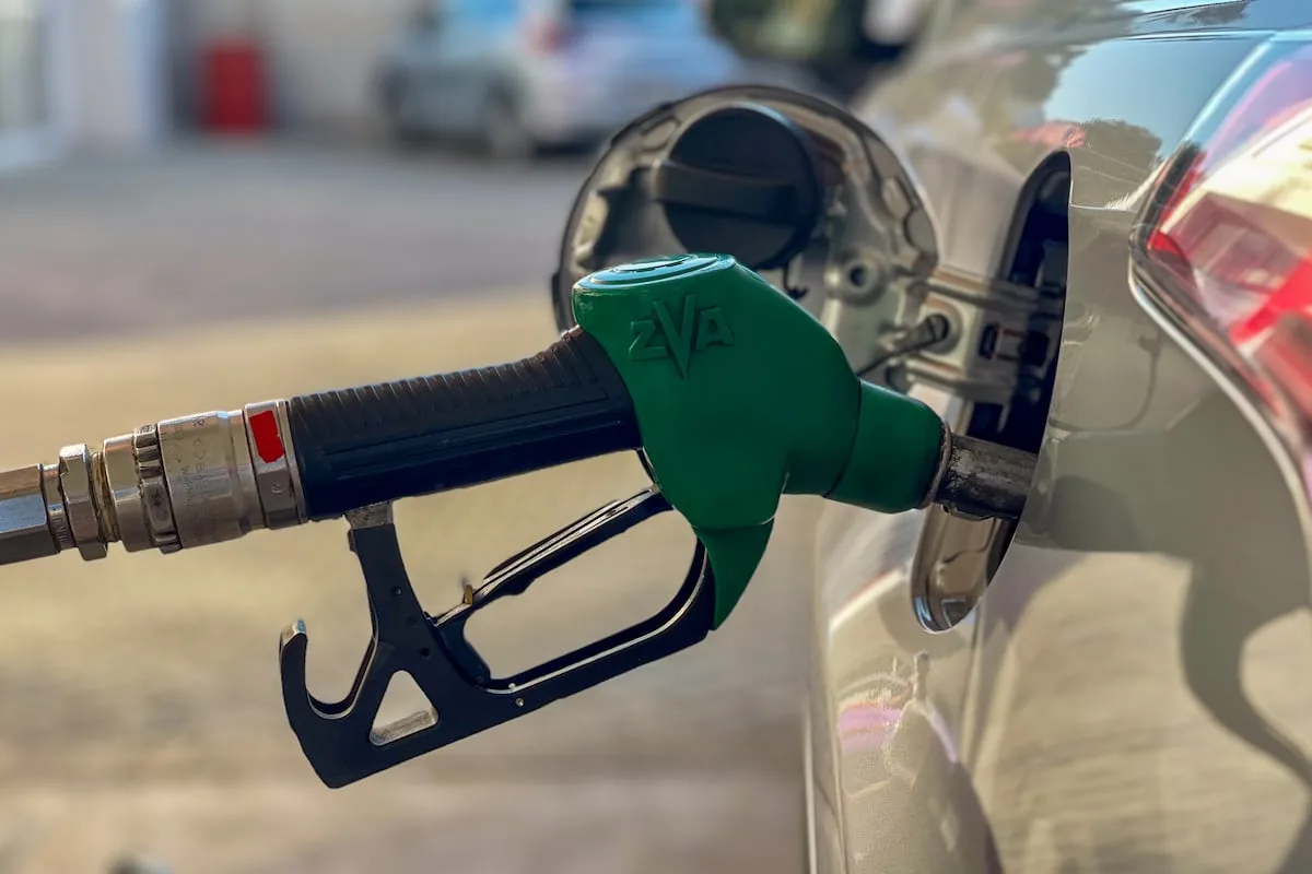 Malawi motorists sleep at stations as fuel runs dry