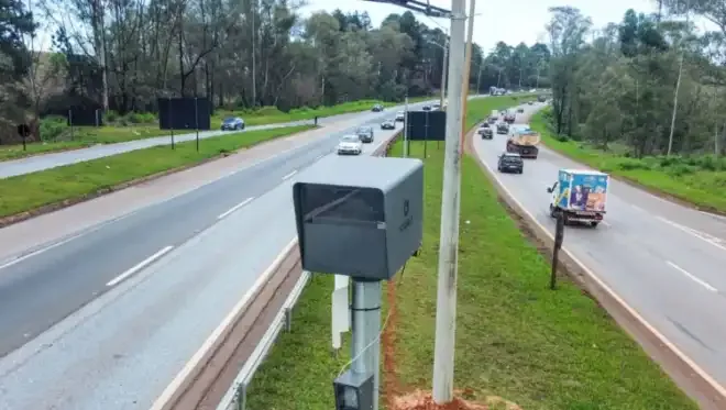 Radares que medem velocidade média serão testados em oito estados