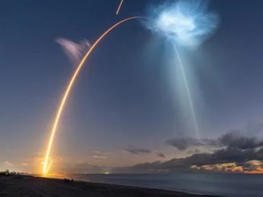 WATCH: SpaceX launch spawns "jellyfish" cloud in sky before sunrise