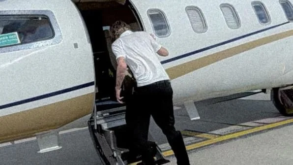 Exklusives Foto! - Hier hebt Woltemade zu Juventus ab