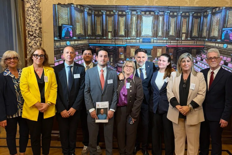 Entregan informe de presos políticos italo venezolanos en Senado de Italia