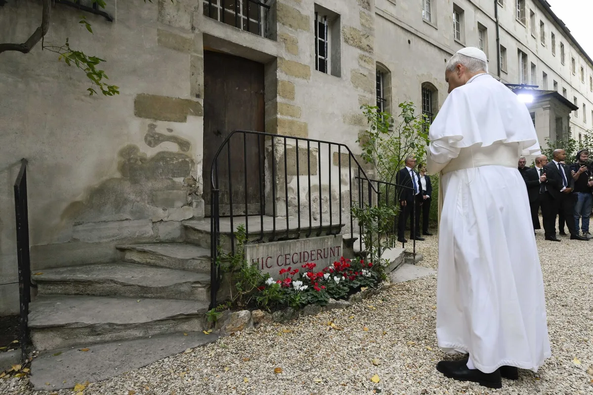 « Il faut être courageux pour mourir pour sa foi » : l’Église célèbre les 100 ans de la béatification des martyrs de 1792