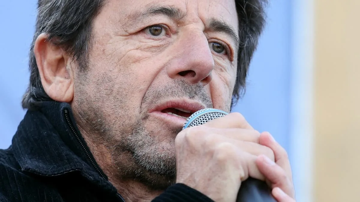 "Il devrait faire preuve de responsabilité": la maire de Dijon "désapprouve totalement" le concert de Patrick Bruel prévu dans sa ville
