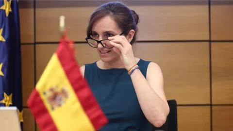 García recupera el "ignorancia o mala fe" para reprender el confinamiento de Feijóo: "No tiene respaldo científico"