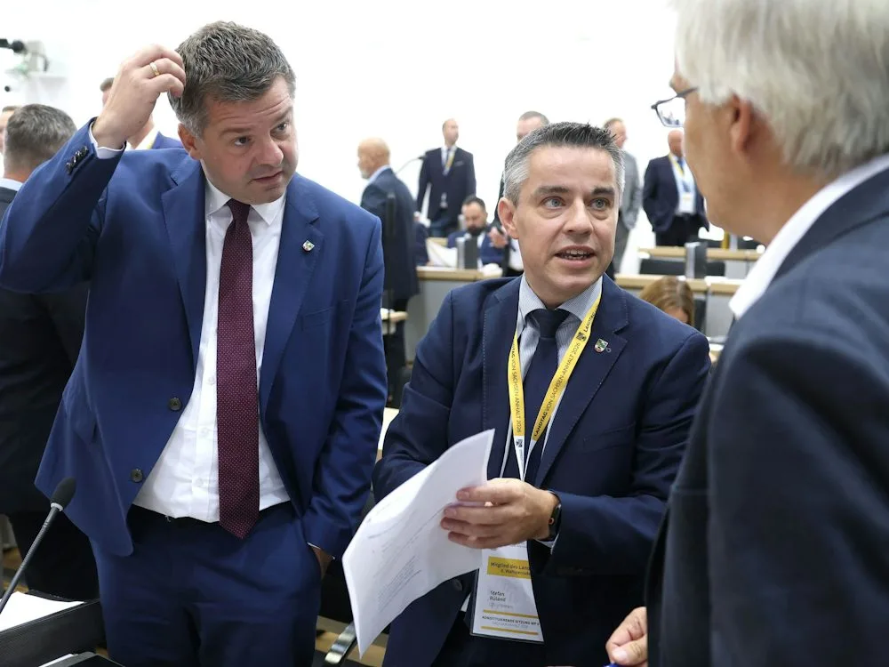 Newsblog zu den Landtagswahlen: CDU-Vorschlag: Abgeordnete sollen bei Ministerpräsidentenwahl in Sachsen-Anhalt Saal verlassen
