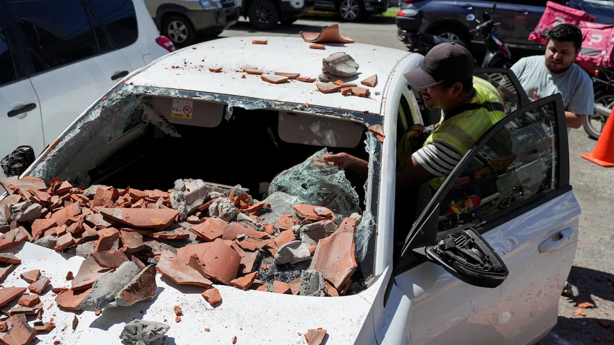 Powerful 7.7 magnitude earthquake rocks Panama
