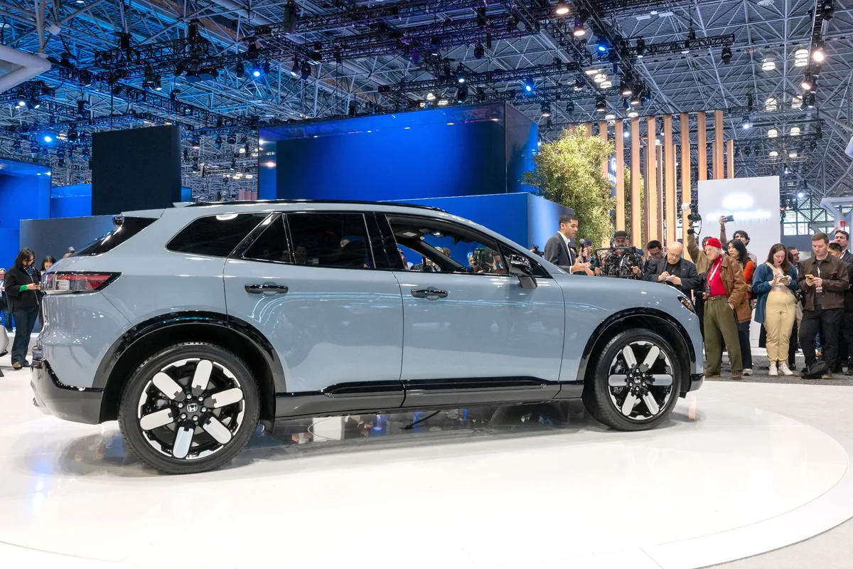 Honda анонсировала революционную гибридную установку и 15 новинок