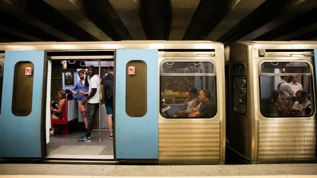 Detido após incendiar ATM (com 70 mil euros) e caixote em metro de Lisboa