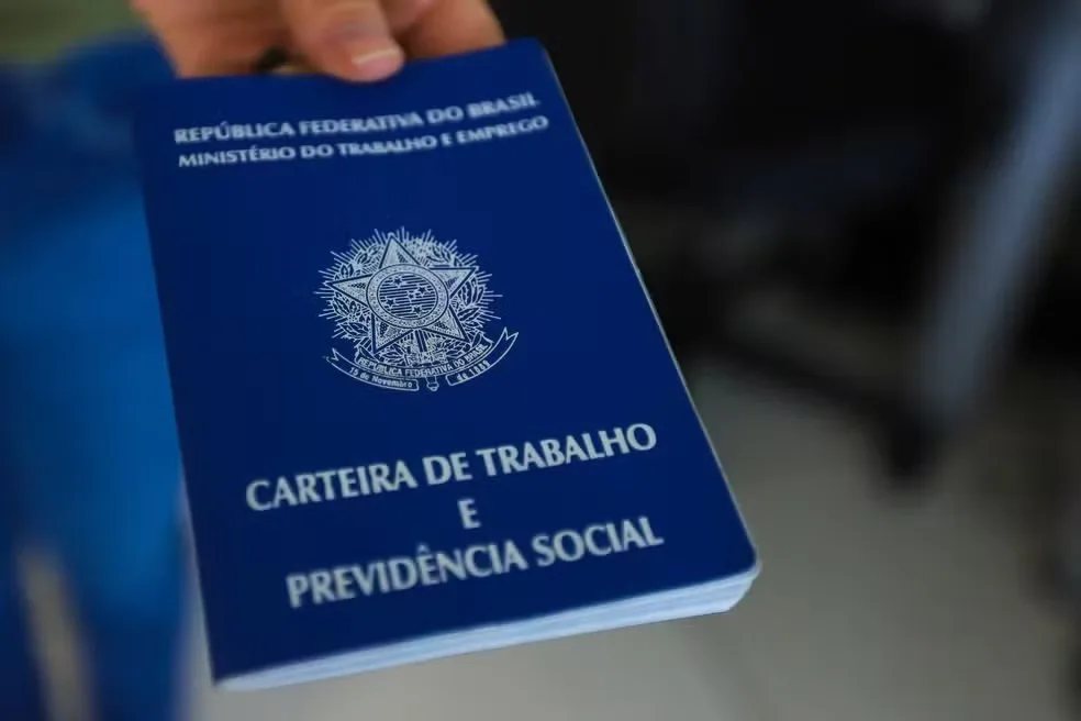 Confira as vagas de emprego disponíveis em Feira de Santana e região nesta segunda-feira (31)