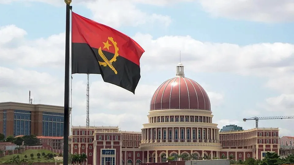 Higino Carneiro diz que não desiste de candidatura ao MPLA