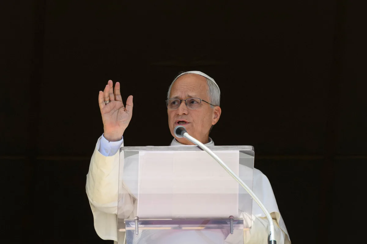 Cardenal Carlos Castillo escribirá “esta noche” al papa León XIV para transmitirle el cariño del Perú antes de su operación