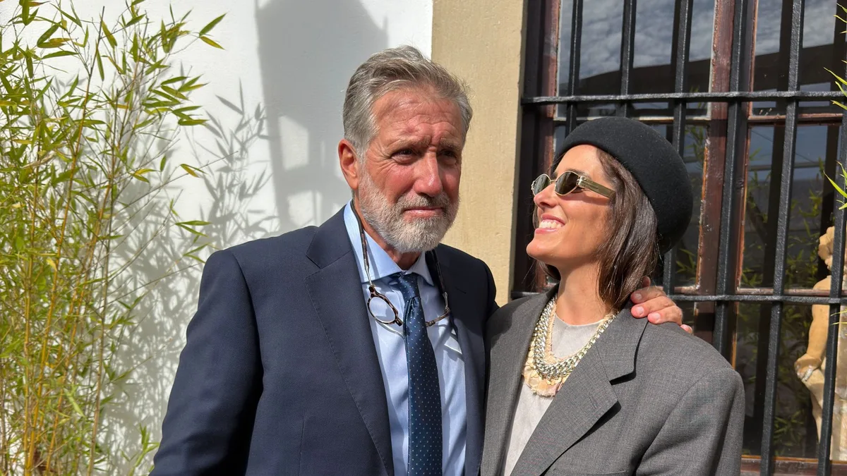 Emilio Aragón, sus hijos y nietos, muy emocionados en la gran boda asturiana de la sobrina de Aruca Fernández-Vega: “Volver a casa"
