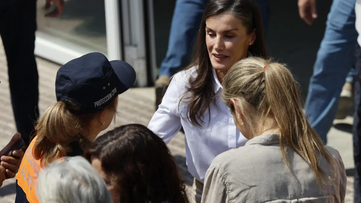 Los reyes Felipe y Letizia lamentan la muerte del militar de la UME en el incendio forestal de Riglos, en Huesca