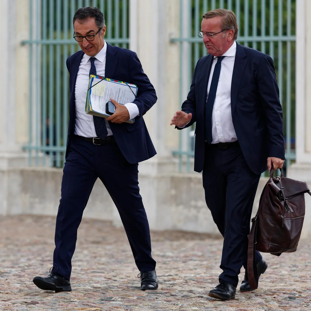 Vor der Landtagswahl in Sachsen-Anhalt - Pistorius und Özdemir plädieren für AfD-Verbotsverfahren - "baldmöglichst einleiten"