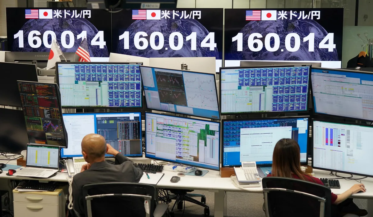 El yen detiene su caída ante la perspectiva de alzas contundentes de tipos en Japón