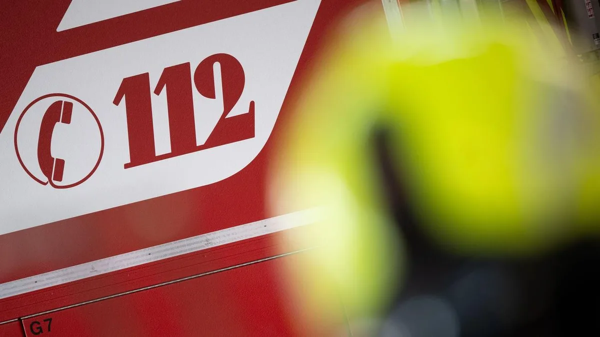 Brände: Brand in Entsorgungsbetrieb beschäftigt Feuerwehr