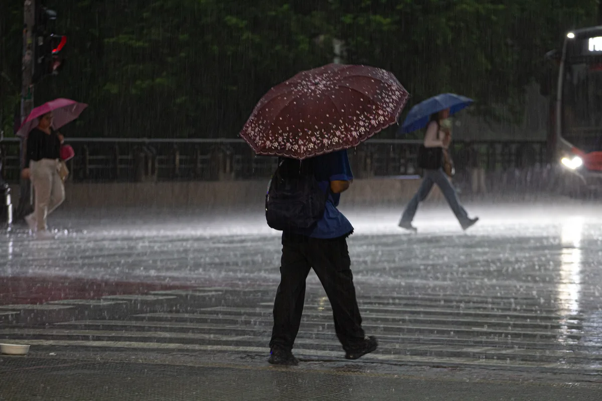 Novo ciclone no Sul e temporal no Sudeste: veja as áreas sob alerta climático neste fim de semana