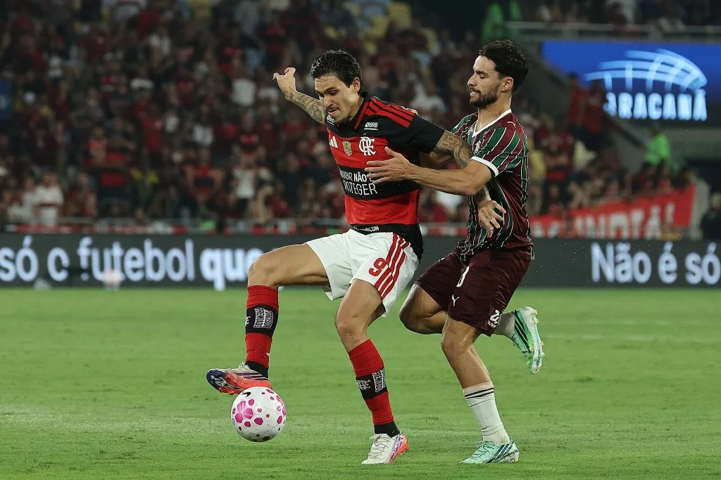 Pulgar e presidente do Fluminense são denunciados no STJD após polêmicas no Fla-Flu