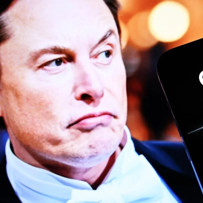 Actualité : “Prenez votre carte bancaire en photo” : Elon Musk invite 240 millions d’abonnés à confier leur carte à son IA, et se fait prendre à son propre jeu