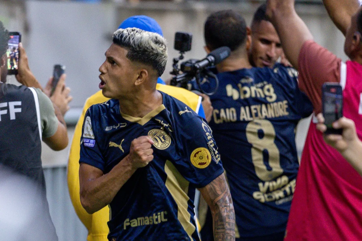 Erick Pulga manda recado ao Flamengo e crava triunfo do Bahia
