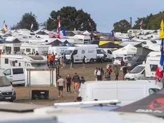 Morts de deux Bretons de 18 ans sur le camping du Motocross des Nations : que révèlent les premières investigations ?
