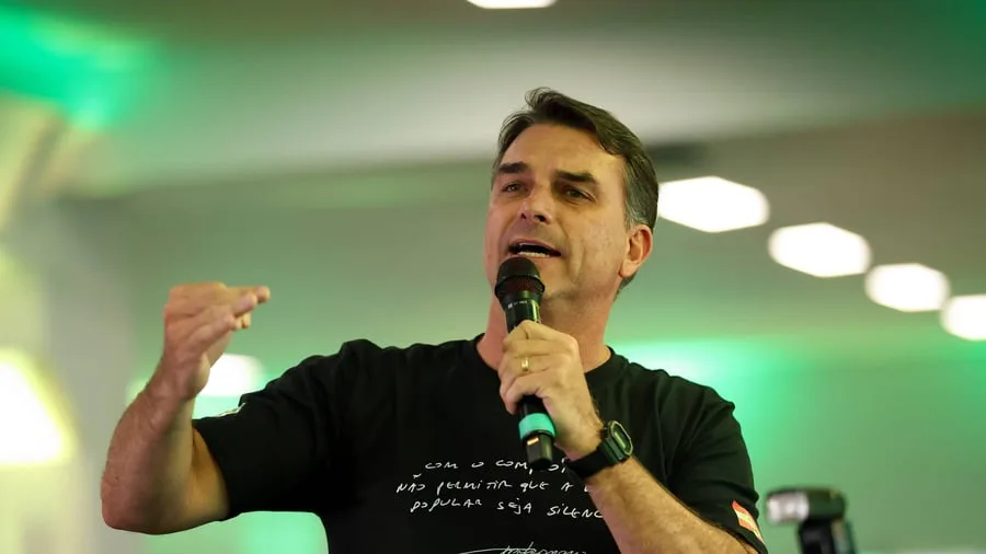 Brasilien: Bolsonaro gewinnt vor Stichwahl gegen Lula zahlreiche Unterstützer