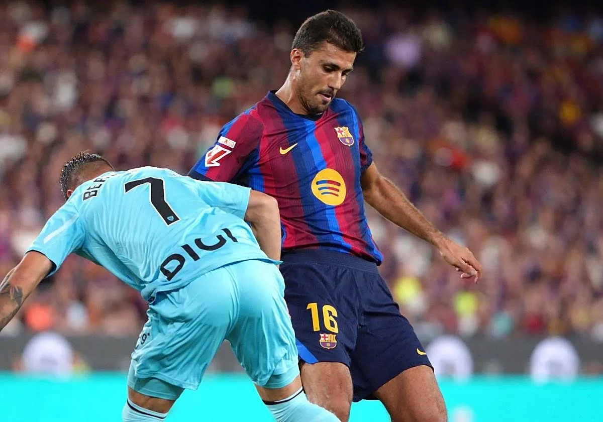 A qué hora es el Barcelona - Rayo Vallecano y dónde ver en televisión y online el partido de LaLiga hoy