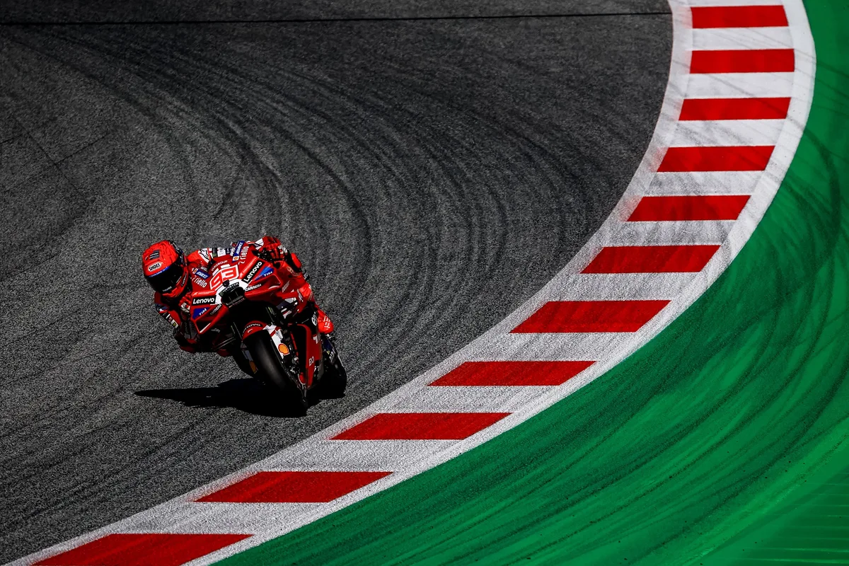 Márquez: “No descarto a Acosta para el título”