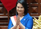 Peru quer restringir maquiagem, unhas pintadas e cabelo tingido nas escolas