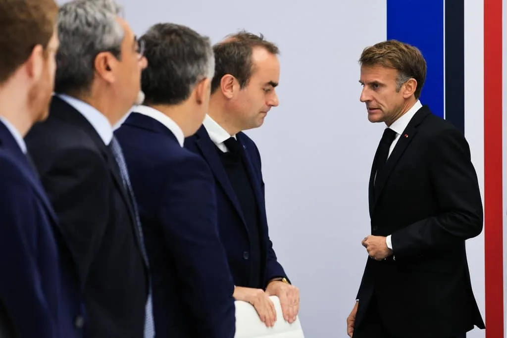 Macron insta a condenar “sin ambigüedad” la violencia porque Francia “necesita orden”