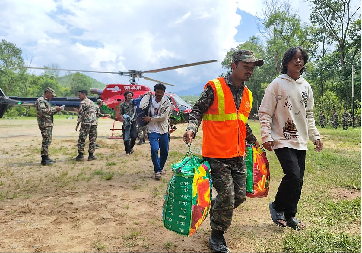El lodo asfixia toda esperanza en Nepal