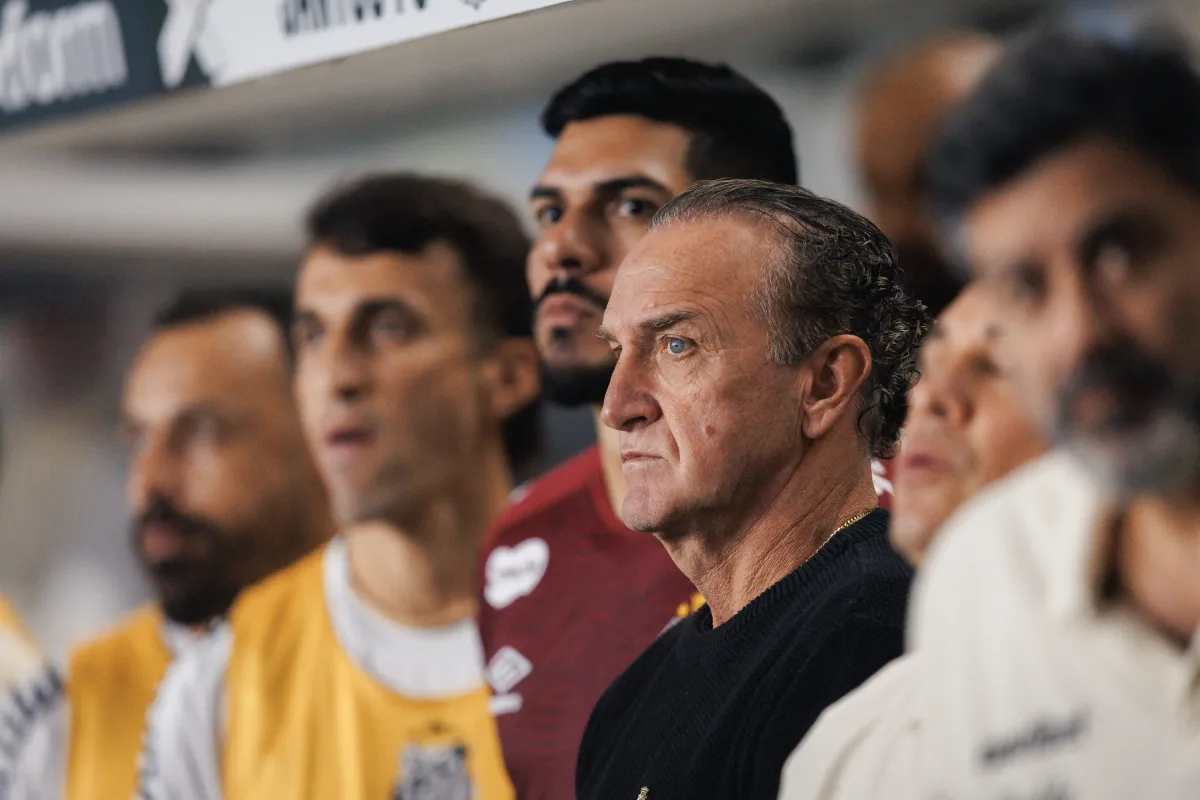Cuca abre portas para mais reforços, e Santos define prioridades no mercado