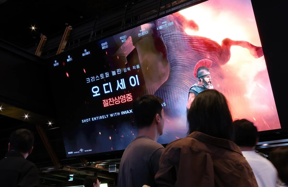 무슨 영화보다 ‘어디서 볼까’…특별관·N차 관람에 빠진 관객들 [트렌디깅]