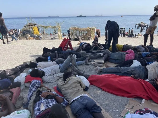 Los médicos reclaman cribados rápidos de tuberculosis a los migrantes llegados a Ceuta: "Es medicina de urgencia"