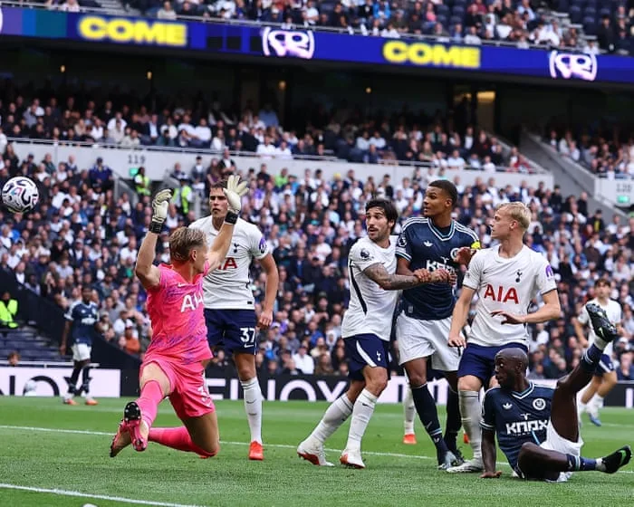 Tottenham v Newcastle: Premier League – live