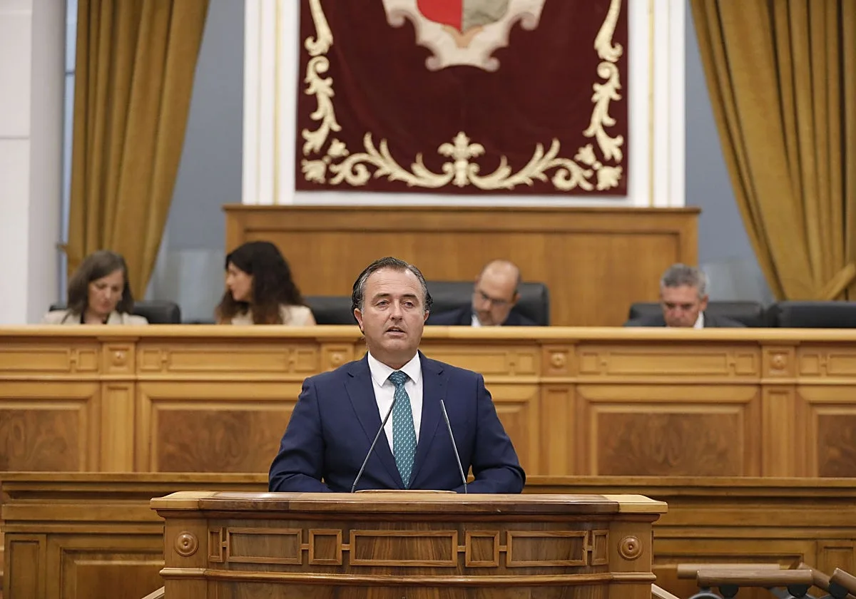 Las Cortes rechazan acabar con la «trampa del arraigo» que denuncia Vox