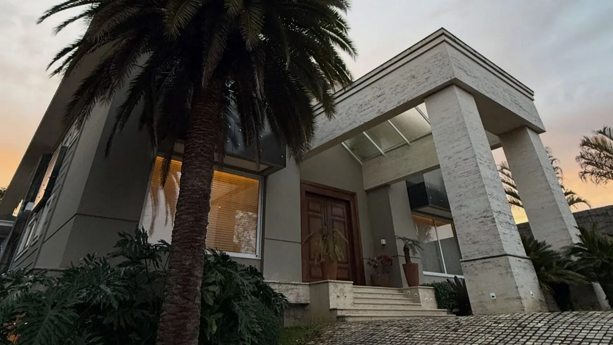Casa de luxo ao lado do Parque Barigui terá todos os itens colocados à venda